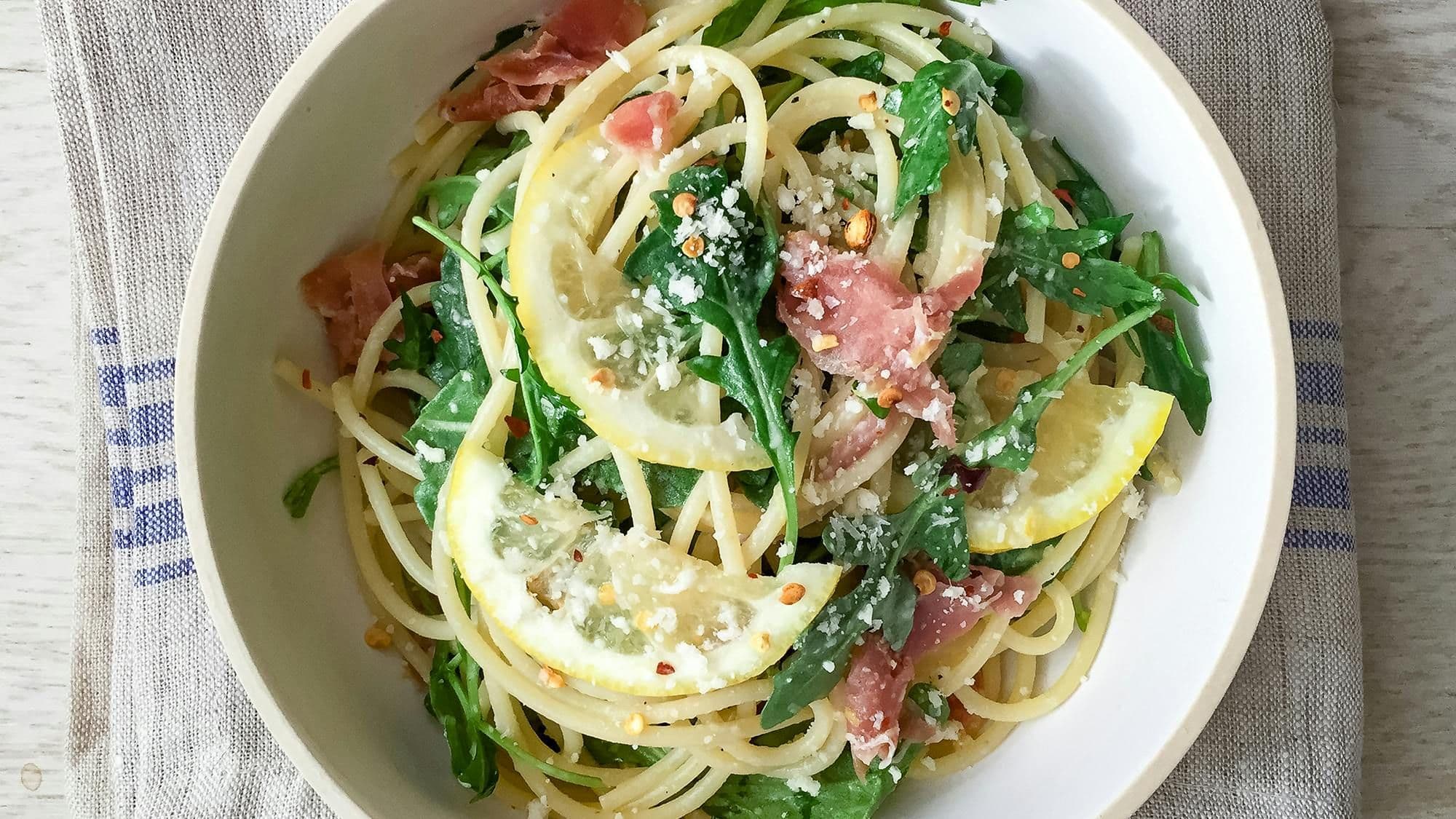 Lemon Linguine With Spinach and Crispy Prosciutto